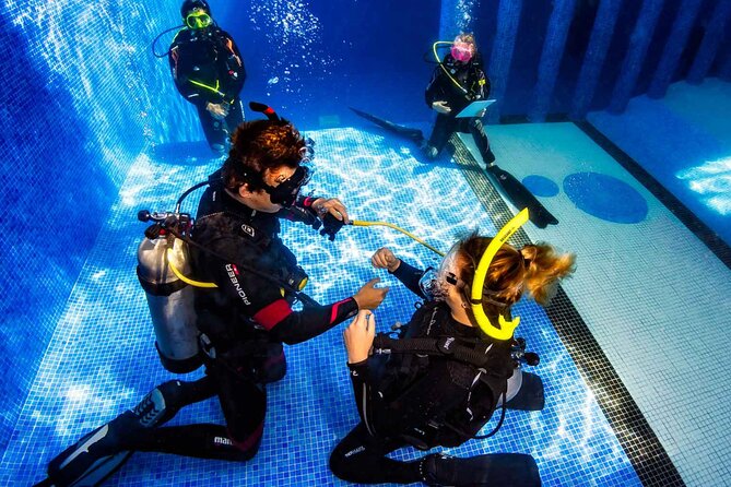 Learn diving with the Open Water course PADI ! - A real scuba course, not a quick resort lesson