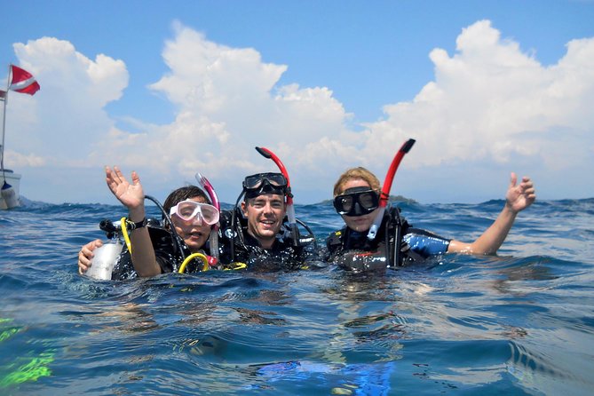 Learn to Dive | RAID Open Water 20 Diver Course | Kota Kinabalu - Lunch, water, and the practical boat day