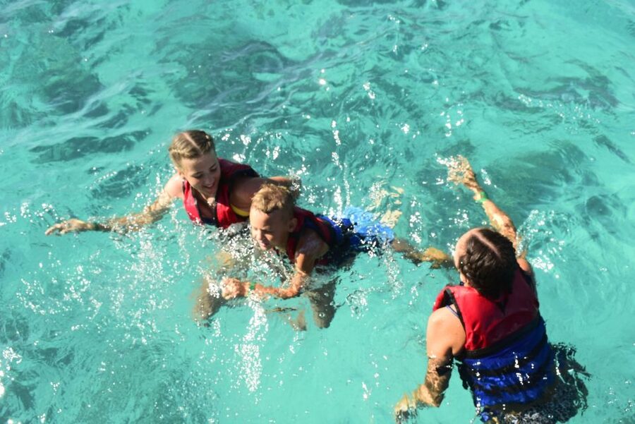 Makadi Bay: Snorkelling and Diving Island Trip - Lunch with a Red Sea view