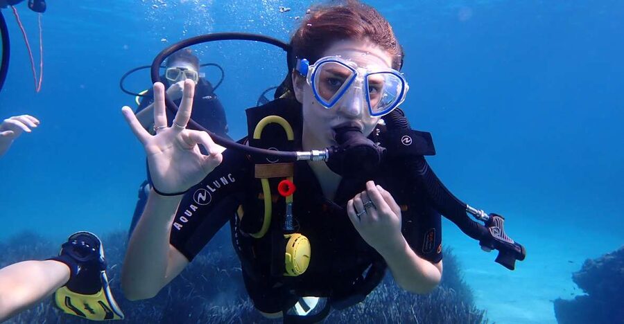 Mallorca: Discover Scuba Diving for Beginners - Learning the equipment before entering the water