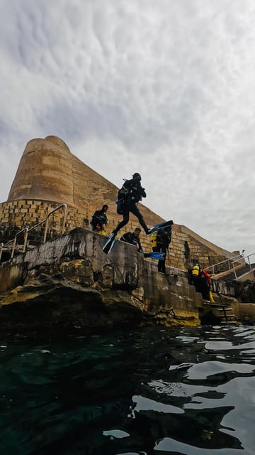 Malta: Discover Scuba Diving in crystal clear waters - The online lesson comes before the water