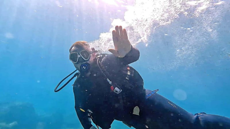 Maspalomas: Discover Scuba Diving with Pickup - Shallow-water practice before the real session