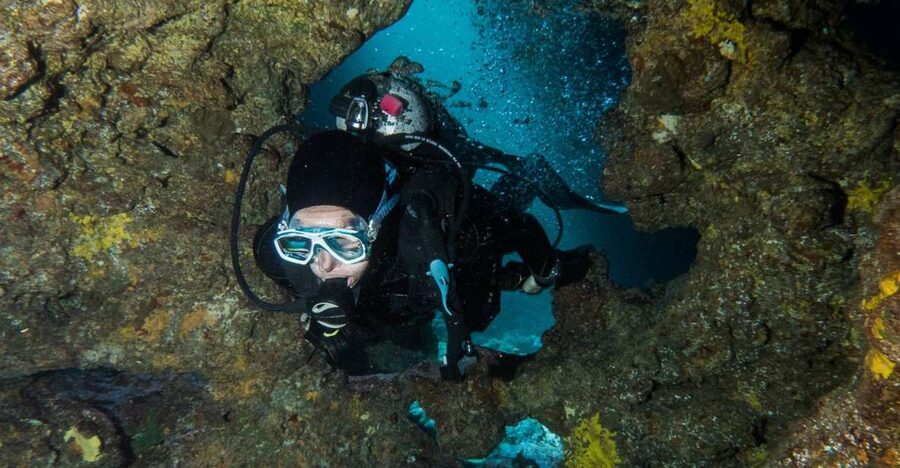 Maui: Eco-Friendly Conservation Scuba Dive Certified Divers - Getting Ready at the Shop