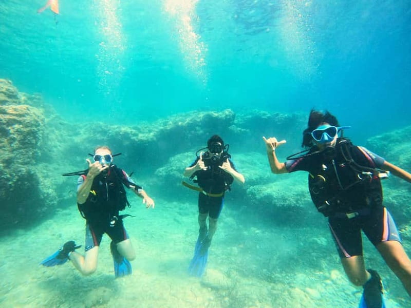 Menorca: Try scuba diving in Cala'n Bosch -BLUEWATER MENORCA - What your three hours in Cala en Bosch look like