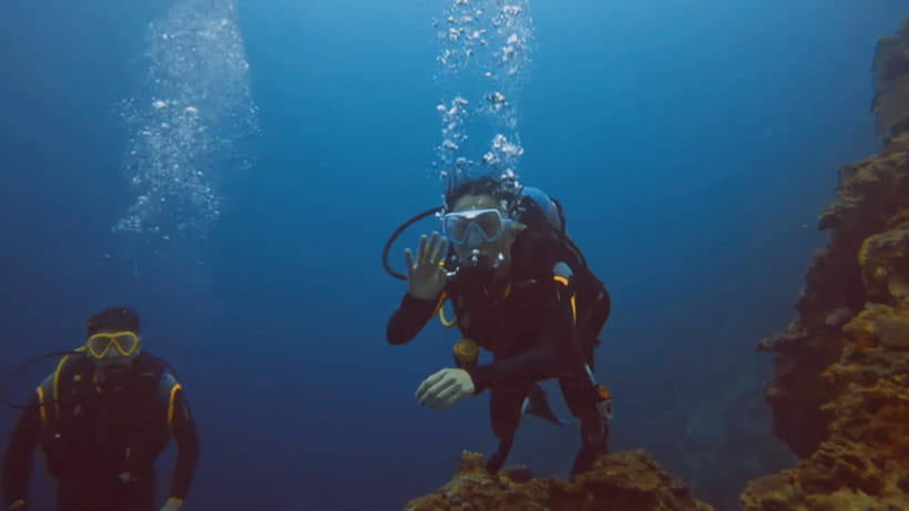 Moalboal: Scuba Diving and Pescador Island Hopping - Support for first-time scuba participants