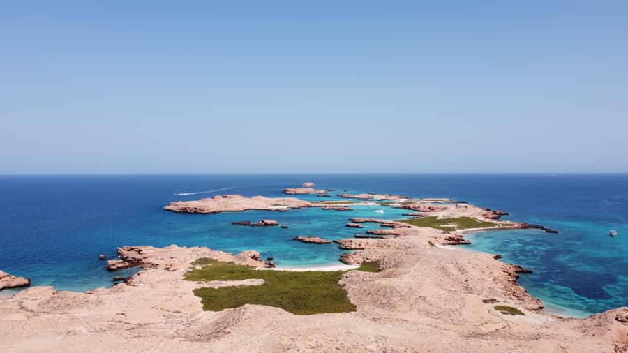 Muscat: Daymaniyat Island Scuba Dive 2 locations + BBQ Lunch - Timing, cancellation, and what to bring