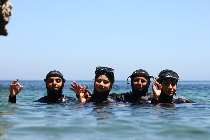 My first scuba experience in the Ocean - Taking the boat out from Sesimbra