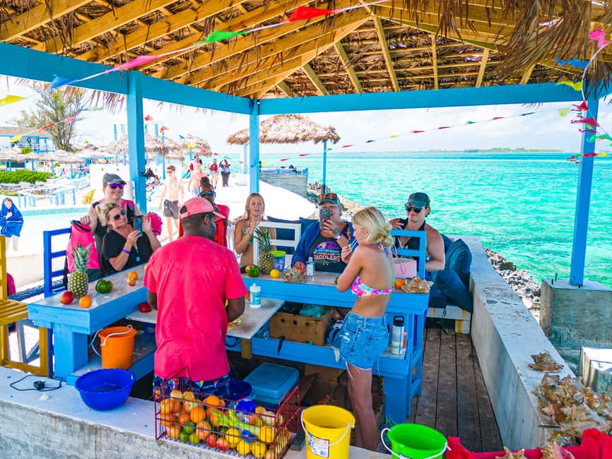 Nassau: SNUBA Diving Island Cruise with Bahamian Lunch - How the 30-minute SNUBA session works