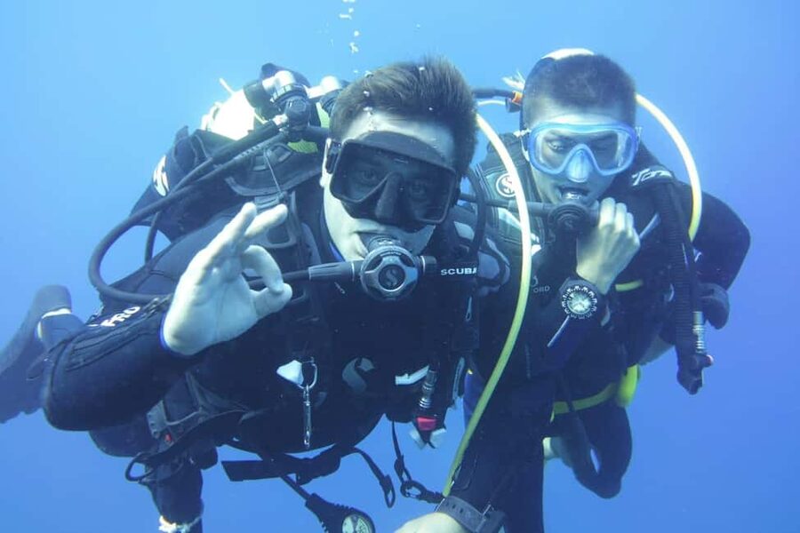 Nice : VIP sea tour with snorkeling & discover scuba - What Happens at the Water Stop