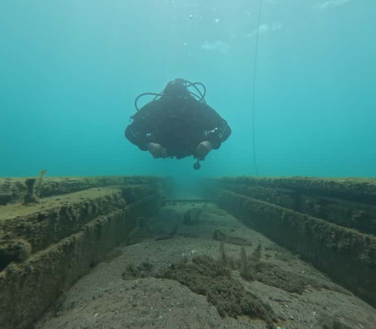 Ohrid: Scuba Diving Experience in Lake Ohrid - Learning the basics before you enter the lake