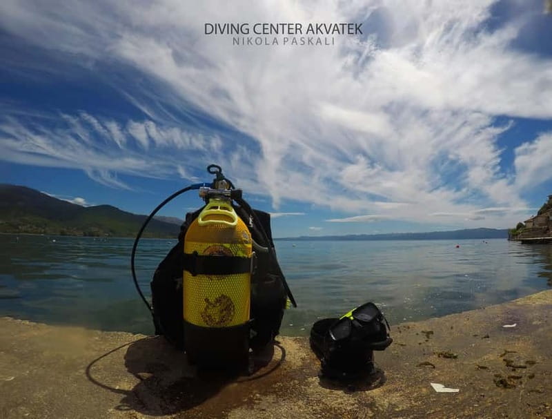 Ohrid: Scuba Diving Experience in Lake Ohrid - Meeting near the port and getting comfortable