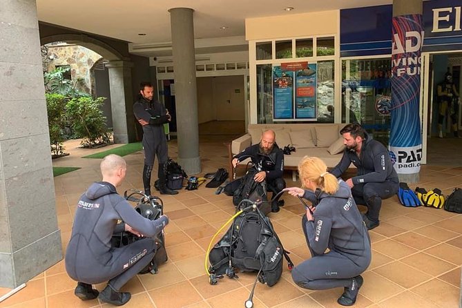 Open Water Diver Scuba Diving Course in Puerto de Mogan - Learning scuba in Puerto de Mogan