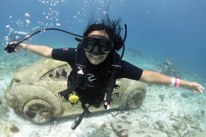 PADI Discover Scuba Diving for divers without certification - The first underwater outing at MUSA