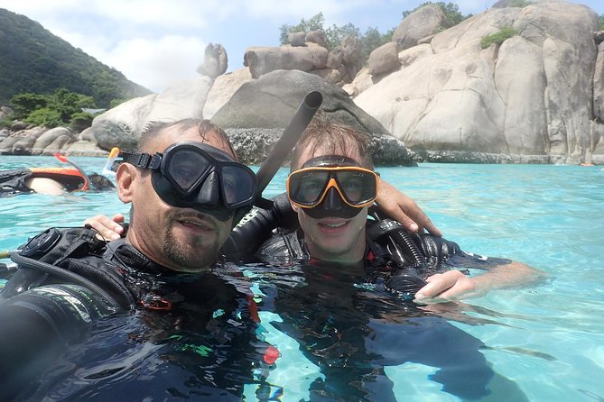 PADI Discover Scuba Diving in Koh Tao - half day and two dives - A practical day on the boat