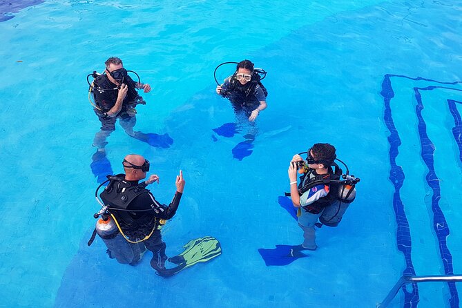 PADI Open Water Diving Certification Course Activity - Isla Mujeres adds a second setting