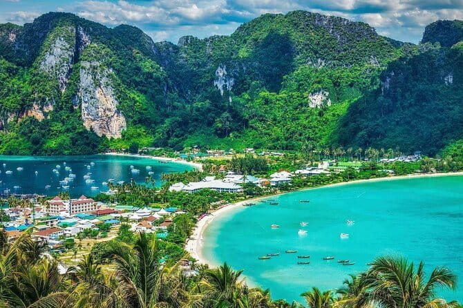 Phuket Phi phi Maya Bay Khai Island Diving Transfer & Buffet - An early start from Phuket to Phi Phi