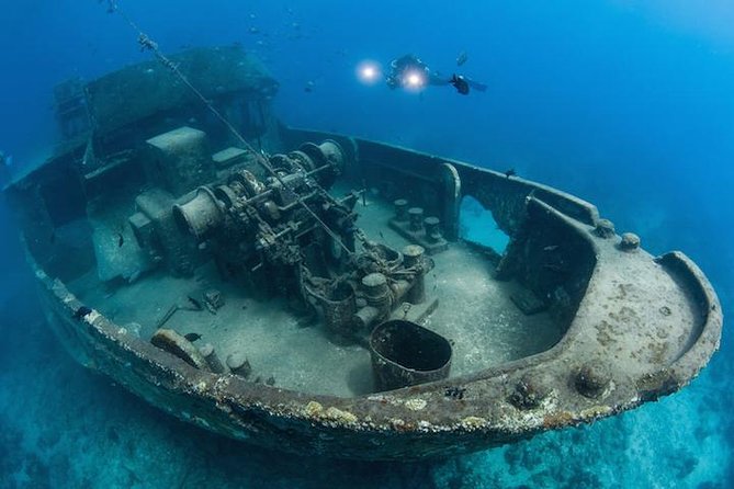 Private Bayahibe 3 Tank Diving with Lunch from Punta Cana - Lunch between the morning and afternoon sessions