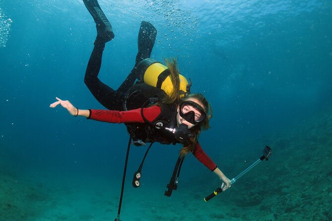 Private Discover Scuba Diving for Beginners in Athens with Pickup - The guides and the human touch