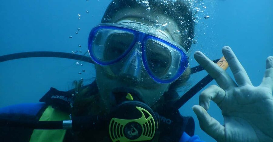 Pula: Introduction to Scuba Diving - Learning to breathe and communicate underwater