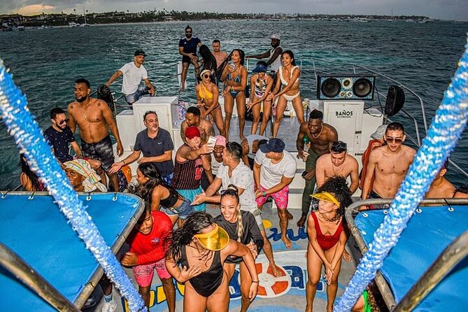 Punta Cana: Party Boat + Snorkeling Diving Music Drink Open Bar - Music, drinks, and the open-bar promise