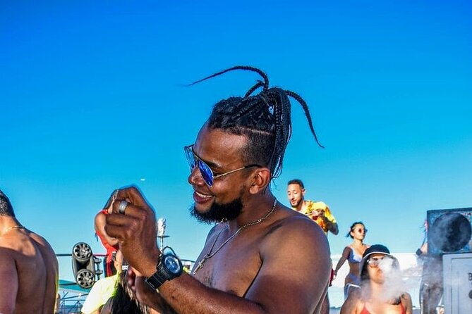 Punta Cana: Party Boat + Snorkeling Diving Music Drink Open Bar - Who should book this catamaran trip?