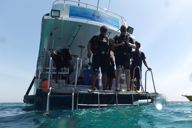 Refresher scuba diving trip, 3 dives at Racha Noi and Racha Yai - What the instructor support is really worth
