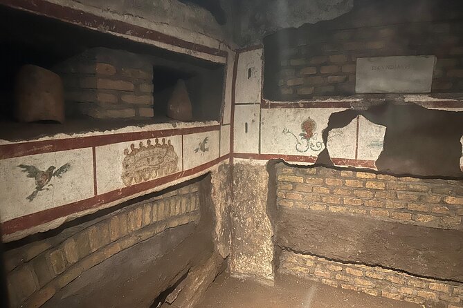 Rome Underground Mysteries a Deep Dive into the Catacombs - Why the Saint Callixtus Catacombs are worth your time