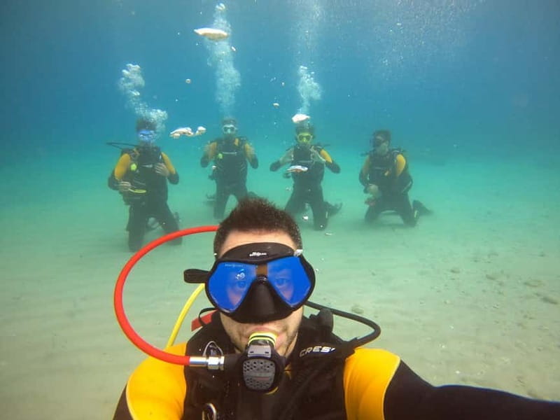 Salou: Fun Scuba Dive with Instructor (No License Needed) - The briefing comes before the water