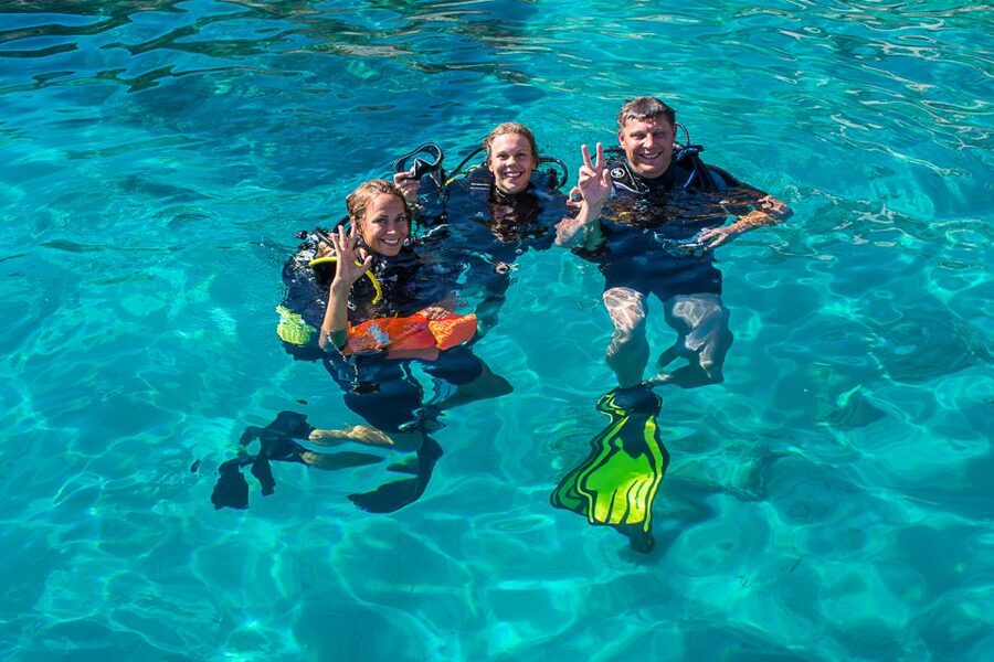 Santa Ponsa: Try Scuba Diving in a Marine Reserve - What happens at the Santa Ponsa scuba center