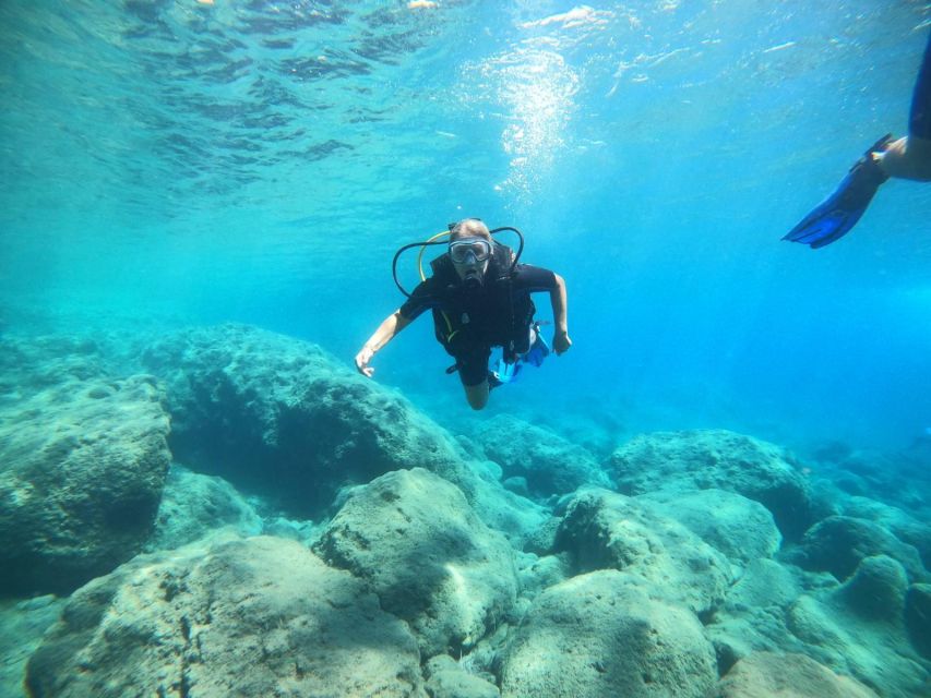 Santorini: Scuba Diving Experience in Caldera for Beginners - How much value do you get for $106?