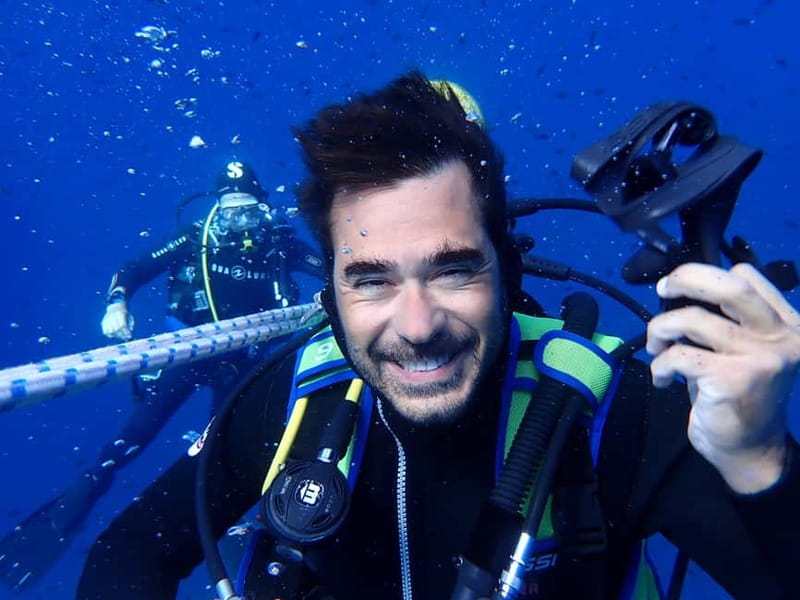 Scuba diving experience in La Maddalena : Baptism of the sea - Who should book this first scuba session