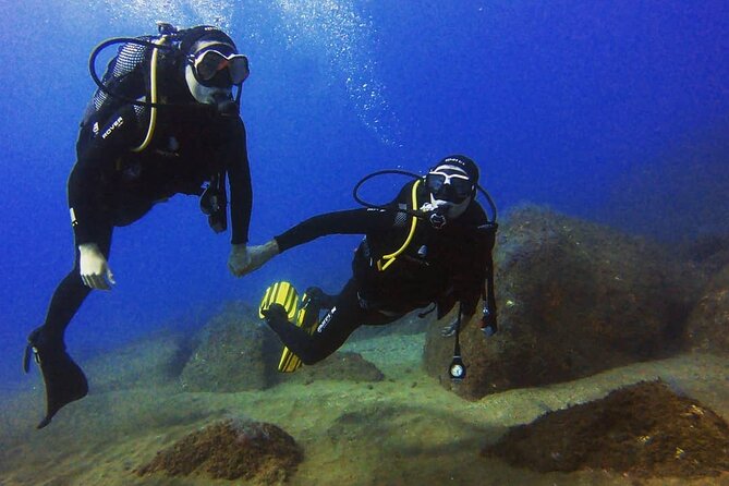 Scuba Diving Experience in Madeira - Pool training at 1.2 meters
