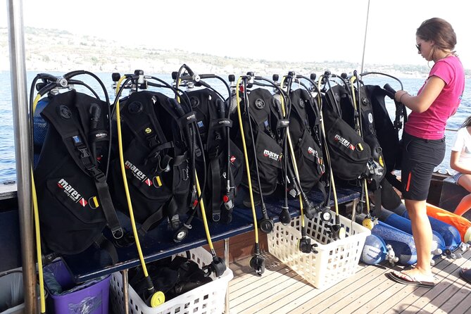 Scuba Diving Experience - What you might see beneath the Gulf of Catania