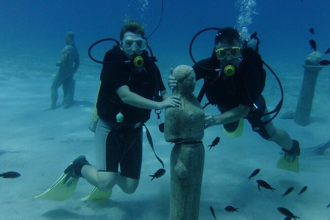 SCUBA DIVING first time experience - Fish, turtles, and the feel of the bay