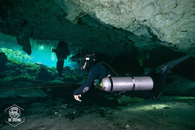 Scuba Diving in Cenotes - The surface interval with snacks and water