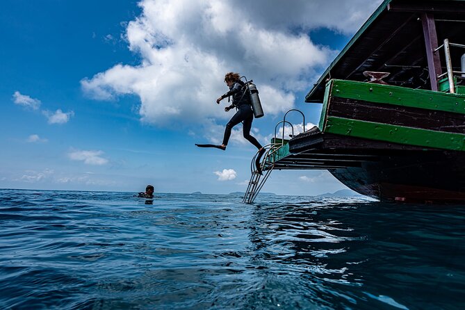 Scuba Diving Tour in Cham Island for certified divers or Beginners - Why the speedboat ride matters