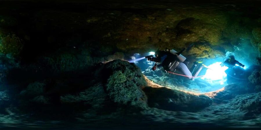 Scuba Diving - Tunnels & Caves - Cape Greco - private guided - A calm introduction for first-time scuba users