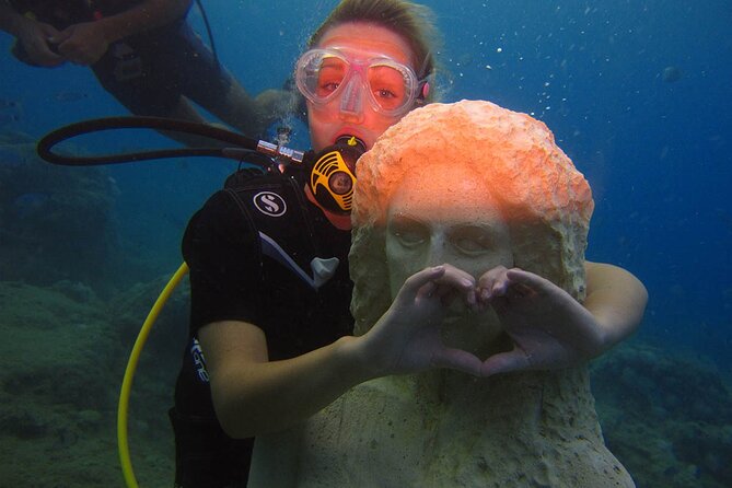 Scuba Diving Under Water Museum - Why the underwater museum changes the whole outing
