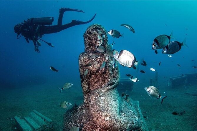 Scuba Diving Under Water Museum - Who will get the most from this Side outing
