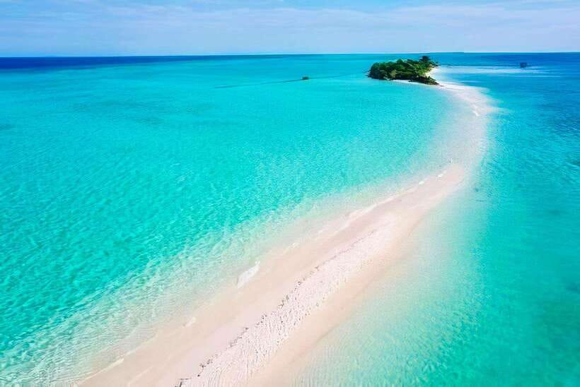 Semporna: Explore 3 Islands Tour Snorkel or Dive & Lunch - Mataking: clear water and another chance to snorkel