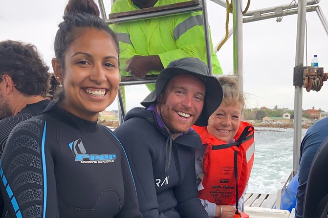 Shark Diving - Arriving in Gansbaai for the shark cage