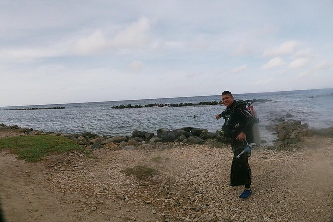 Shore Dive Aruba for Certified Divers - What the $95 price buys you