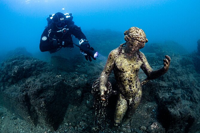 Snorkeling among the Submerged Archaeological Finds of Baia da Napoli - Roman Baia beneath the sea