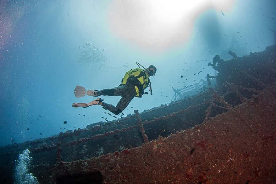 Sunshine Coast: Scuba Dive the Ex-HMAS Brisbane Ship Wreck - Two descents and about three hours at the wreck