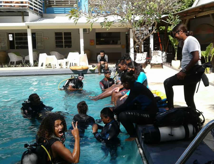 Tamarin Bay: Beginners Scuba Diving Experience - A gentle first step into scuba
