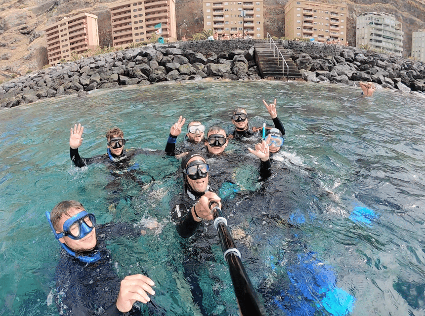 Tenerife : Snorkeling underwater with freediving Instructor - About an hour exploring Radazul’s seabed