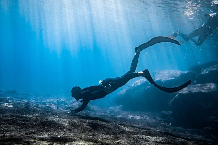 Tenerife : Snorkeling underwater with freediving Instructor - The breathing and equalisation workshop