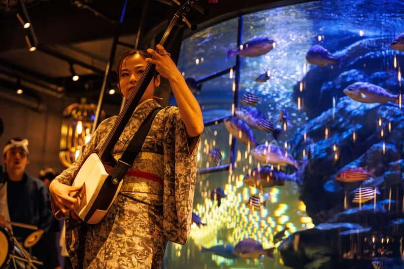 Tokyo: Japanese Experiece Dinner with Diving Ama Performance - Building Your Hotpot: Seafood, Wagyu, and Broth Choices