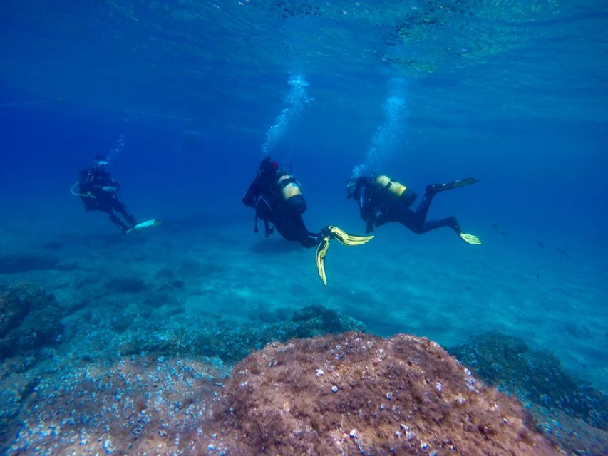 Tossa de Mar: Scuba Diving Experience for Beginners - First comes the breathing and equipment lesson