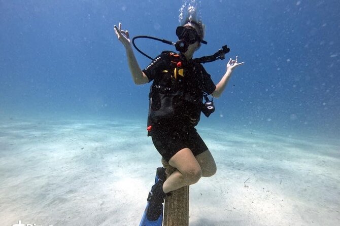 Try a Scuba Diving Experience - Learning the equipment and underwater hand signals
